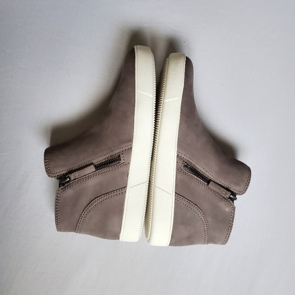 Naturalizer grey boots - Picture 3 of 9